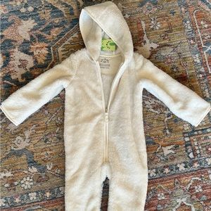 Primary Hoodie Romper in Teddy Fleece- white, size 12-18 months NWT